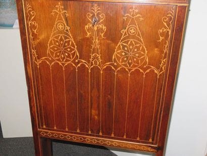Billet doux en marqueterie de buis sur fond...