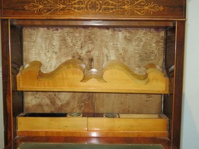 Billet doux en marqueterie de buis sur fond...
