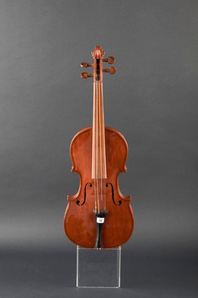 Violon 4/4 de facture bolivienne fait par...