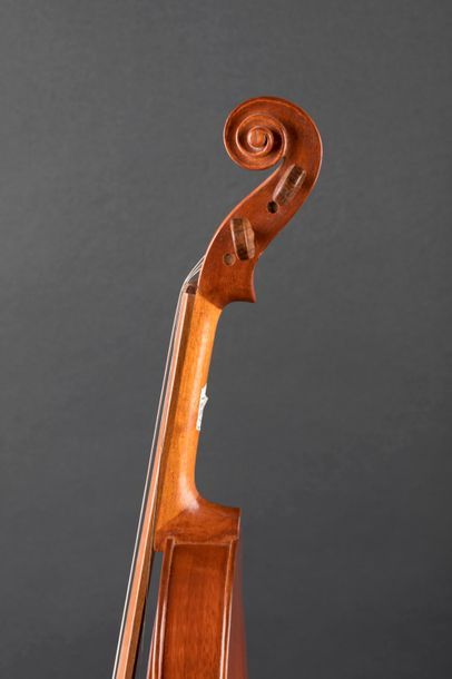 Violon 4/4 de facture bolivienne fait par...