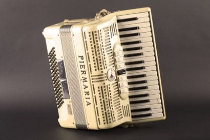 Accordéon chromatique “PIER MARIA” de fabrication...