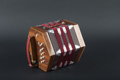 Concertina de facture italienne probablement...