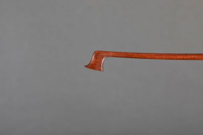 Rare archet de violon ¾ milieu XIXème de...
