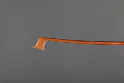 Intéressant archet de violon milieu XIXème...