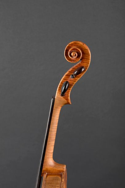 Violon 4/4 français début XXème, de “ Victor...