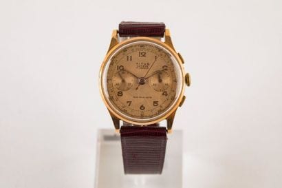 TITUS
Genève- Vers 1950 Chronographe bracelet...