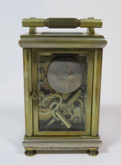 PENDULE REVEIL DE VOYAGE, l'armature en bronze...
