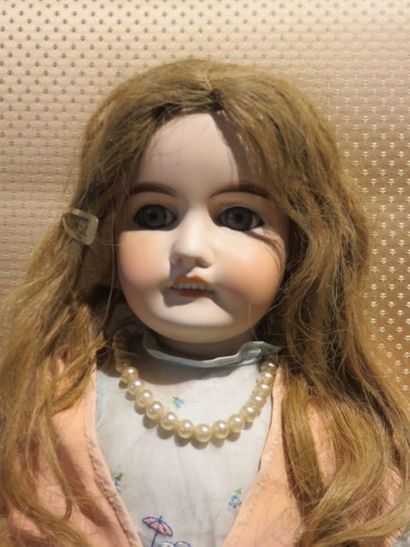 MON CHERI Poupée tête porcelaine France T...
