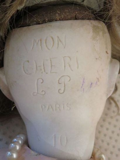 MON CHERI Poupée tête porcelaine France T...