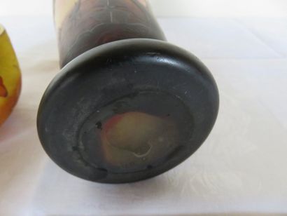 DAUM Nancy
Vase cornet sur piédouche en verre...