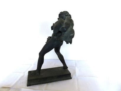 D'après l'Antique
Jeune homme se servant...