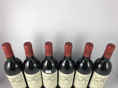 12 btls Château La Lagune 1985 en CBO - ...