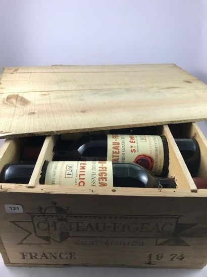 12 btls Château Figeac 1974 en CBO - Sai...