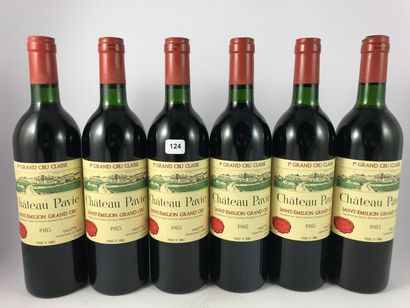 12 btls Château Pavie 1985 en CBO - Sain...