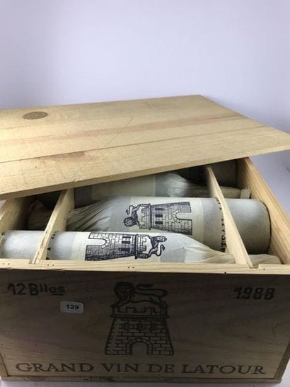 12 btls Château Latour 1988 en CBO - Pau...