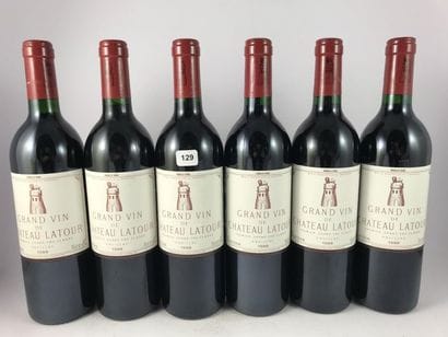 12 btls Château Latour 1988 en CBO - Pau...