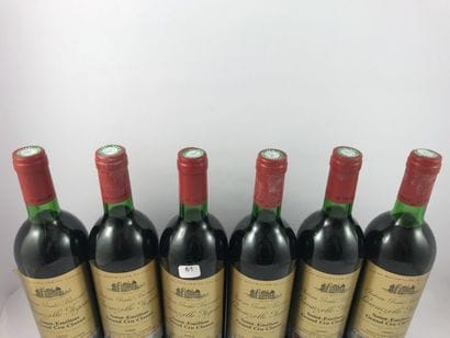 12 btls Grand Barail Lamarzelle Figeac 1982...