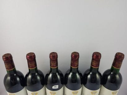 6 btls Château Sociando-Mallet 1990 avec...
