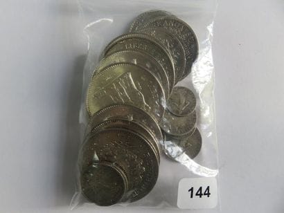 Monnaies argent - Lot de 23 monnaies en argent...