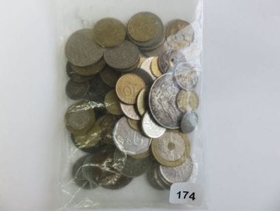 Monnaies - Lot de + 60 monnaies diverses,...