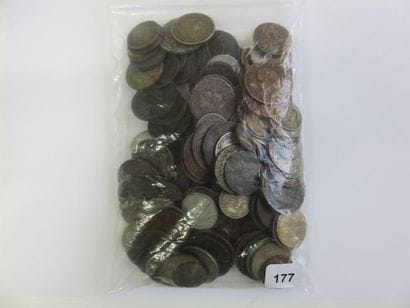 Monnaies - Lot de +170 monnaies diverses,...