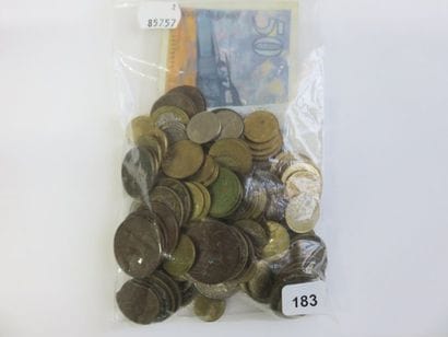 Monnaies + billet - Lot de + 140 monnaies...