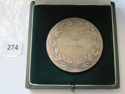 Médaille du Notariat français et de la Caisse...