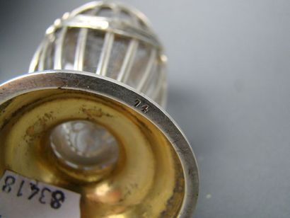 SAUPOUDROIR en argent. CHESTER, HASELER Brothers...