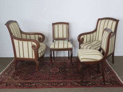 Paire de bergères en acajou et placage d’acajou,...
