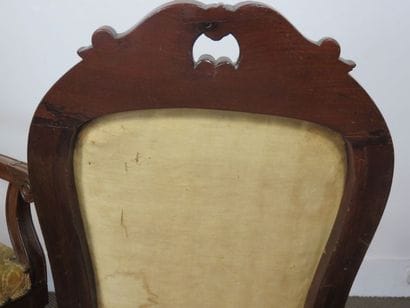 Paire de fauteuils d’enfant en acajou mouluré...