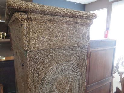 Secrétaire en tressage de paille tendu sur...