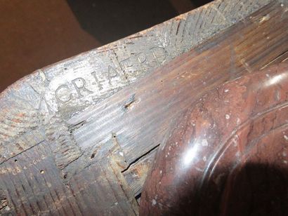 Commode en marqueterie d'amarante en frisage...