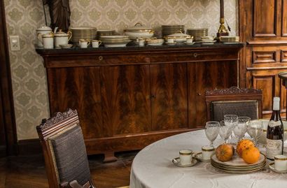 Buffet en enfilade en acajou et placage d’acajou...