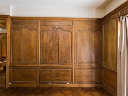 Ensemble de boiseries en chêne et châtaignier...