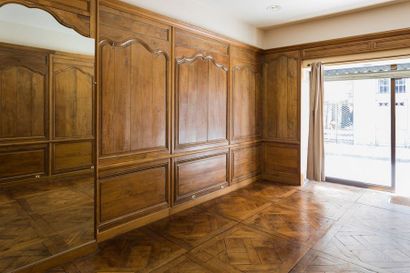 Ensemble de boiseries en chêne et châtaignier...