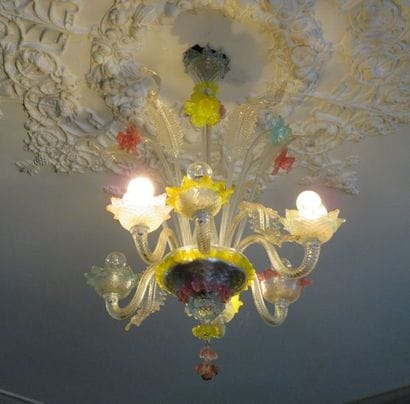 Lustre de Murano à six bras de lumière, feuillage...