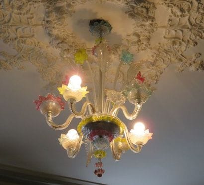 Lustre de Murano à six bras de lumière, feuillage...