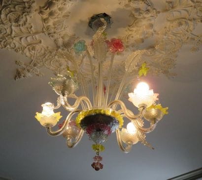 Lustre de Murano à six bras de lumière, feuillage...