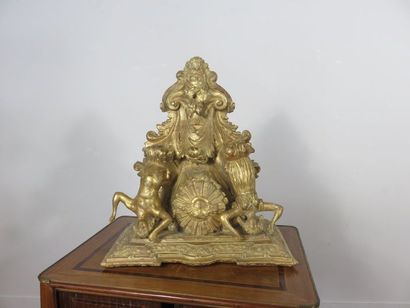 Console d’applique en terre-cuite dorée au...