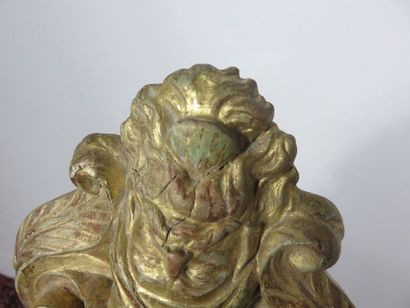 Console d’applique en terre-cuite dorée au...