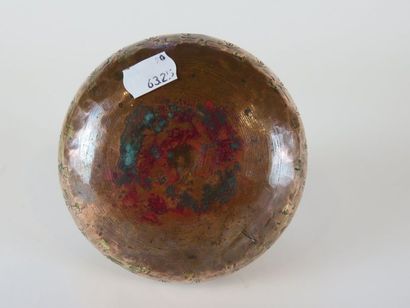 Bassin en cuivre avec incrustations - Proche-orient,...