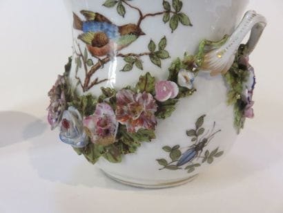 ALLEMAGNE Paire de rafraichissoirs en porcelaine...