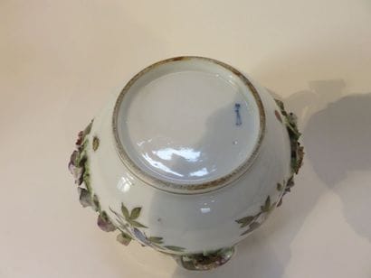 ALLEMAGNE Paire de rafraichissoirs en porcelaine...