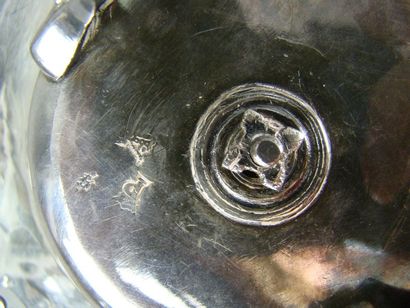 HUILIER-VINAIGRIER en argent. PARIS, 1778-1779...