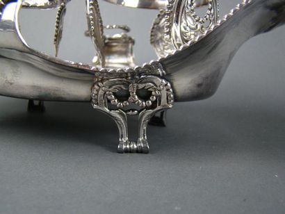 HUILIER-VINAIGRIER en argent. PARIS, 1778-1779...