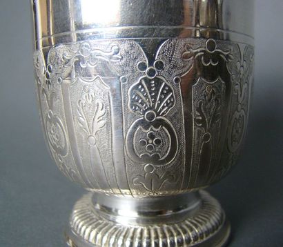 TIMBALE en argent. SOISSONS, vers 1765 [N]....