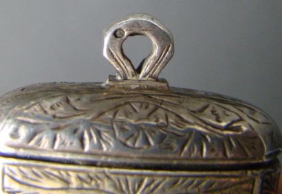ECRITOIRE PORTATIVE (DIVIT) en argent. TURQUIE,...
