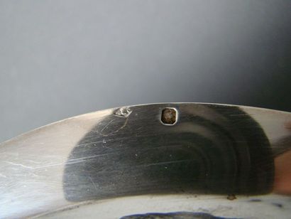 PLAT en argent. PARIS, GRUHIER Père et Fils,...