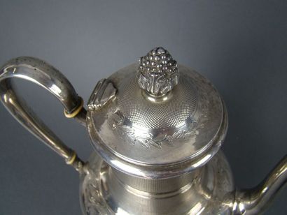 CAFETIERE en argent. PARIS, ODIOT, ap. 1838...