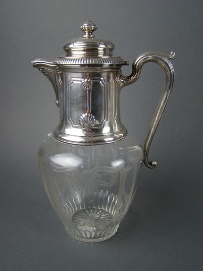 CARAFE en argent et cristal. PARIS, TETARD...